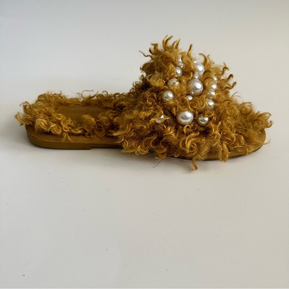 Cat & Jack Fuzzy Slides - Picture 7 of 9